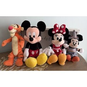 Disney Parks Plush Lot Mickey Minnie Tigger Halloween Minnie Witch Set